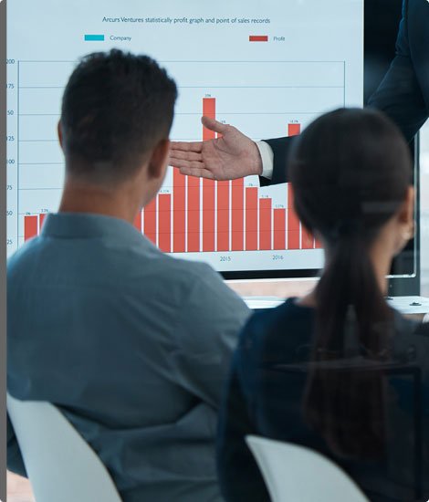 GoldBot PC EA running on MetaTrader 5 platform